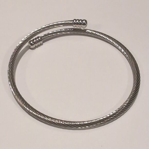Silver Pandora Style Charm Bangle Bracelet - Picture 1 of 4